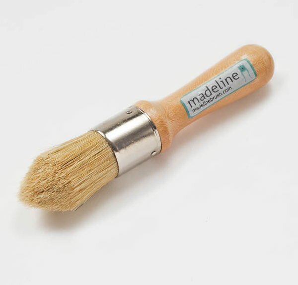 Madeline Mini Rounded Wax Brush