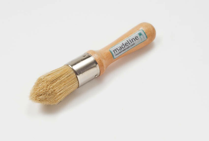 Madeline Mini Rounded Wax Brush