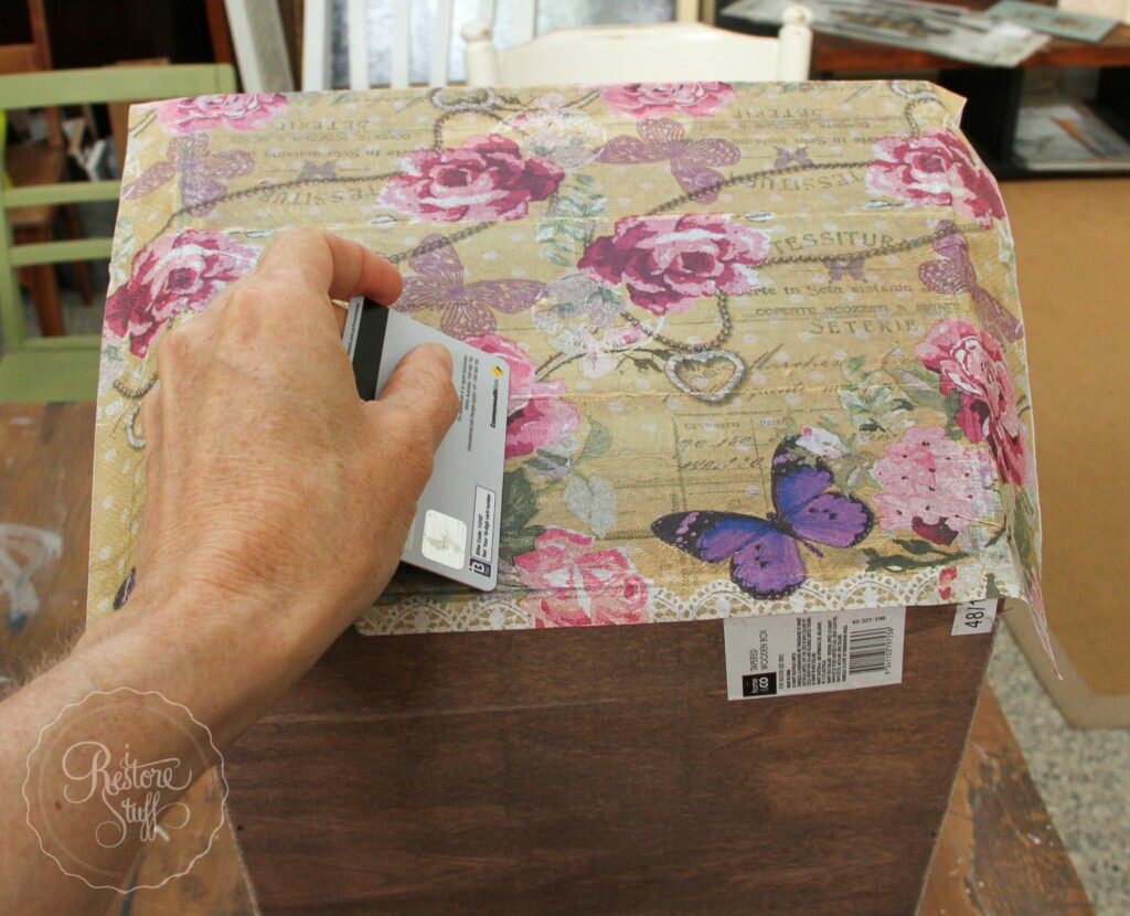 Decoupage with napkins